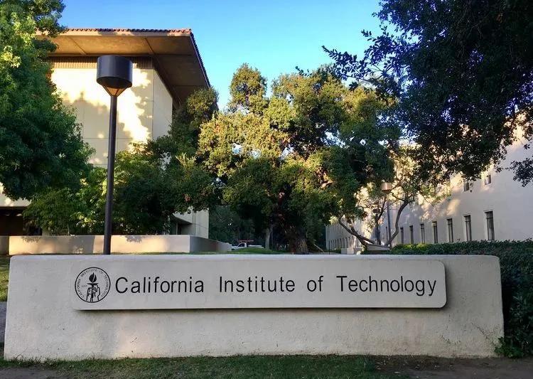 美国奖学金最高的几所大学，很多艺术生不知道！