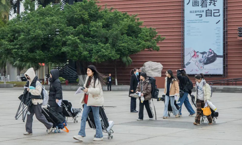 美术生读什么专业容易进入【公务员、事业单位、国央企】等体制内工作？