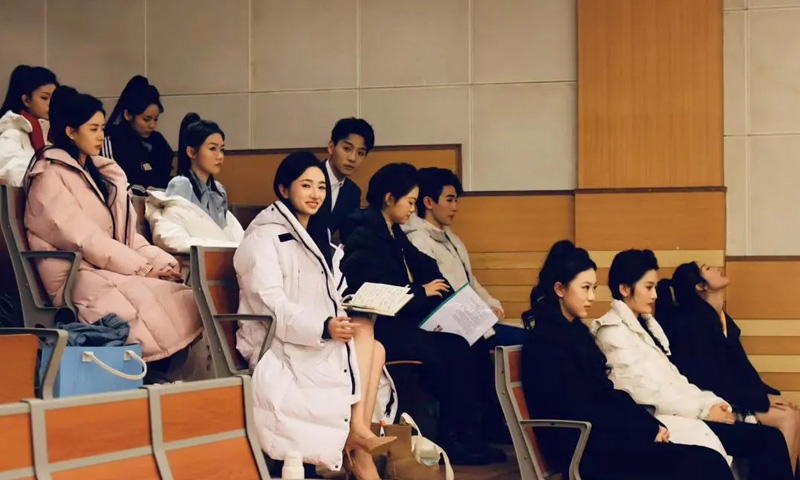 艺术类进入大学可以转专业吗？可以转到什么专业？